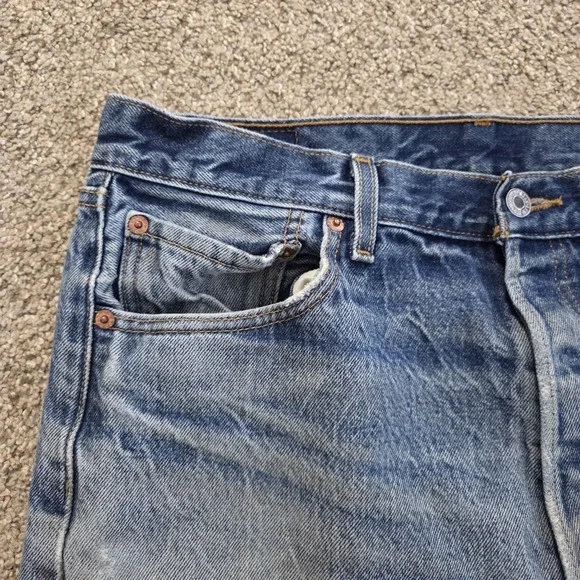 Levis 501 Jeans Mens 36x38 Blue Denim Straight Leg Button Fly Distressed Stained - Picture 4 of 16